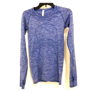 Lululemon thumbhole longsleeve